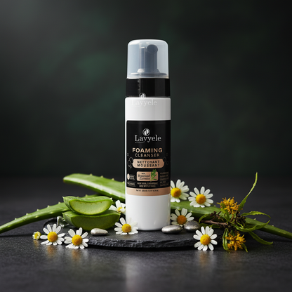 Foaming Cleanser Lifestyle Image